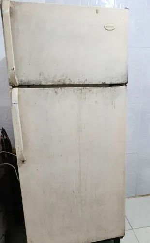 geladeira antiga para retirada