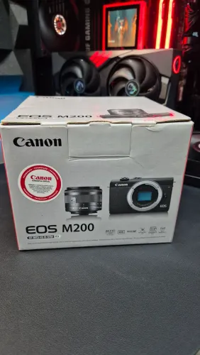 Câmera Canon EOS M200 EF-M15-45 IS STM KIT Produto NOVO