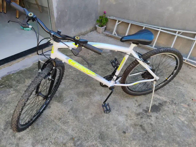 Bicicleta Aro 26 Cazelle C2500 - Bem Conservada.
