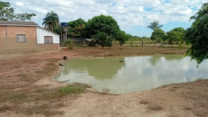 CHACARA A VENDA EM CANDEIAS DO JAMARI