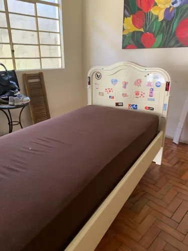 Cama de Solteiro - Madeira Maciça