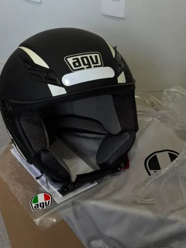 AGV BLADE MONOCOLOR (61) NOVO SEM USO EM PERFEITO ESTADO SEM RISCOS VISEIRA + BAG ORIGINAL