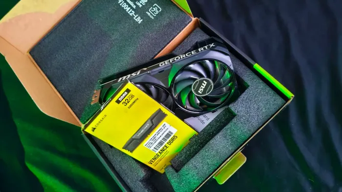 RTX 4060 Ti 8GB MSI e 32GB RAM DDR5 Corsair (Na caixa, 1 ano de uso)