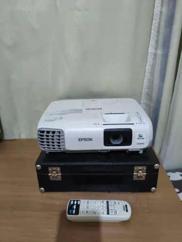 Projetor profissional Epson 
