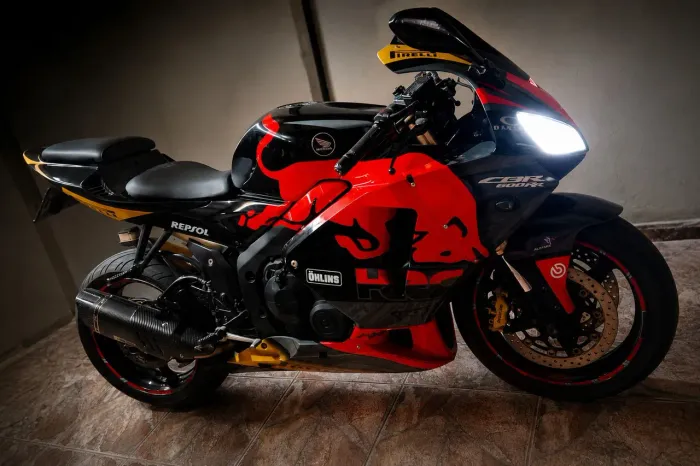 CBR 600 RR super novo único dono