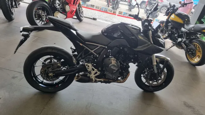 SUZUKI GSX 8S 2025