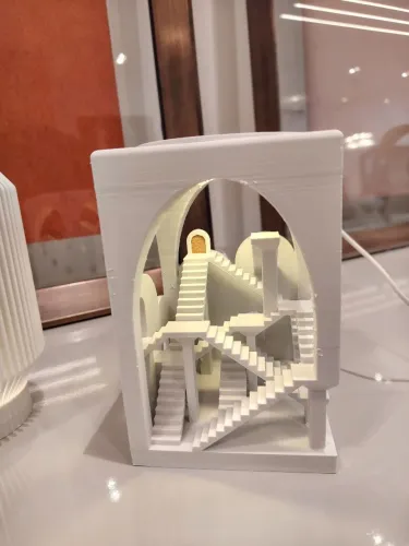Luminária Casa e Escadas com 3 opções de luz