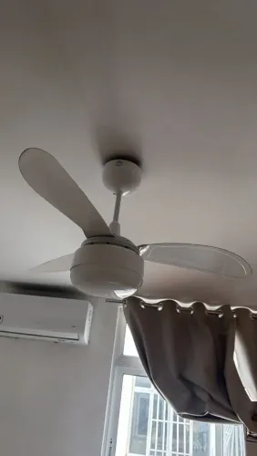 Vendo dois ventiladores com co trole remoto