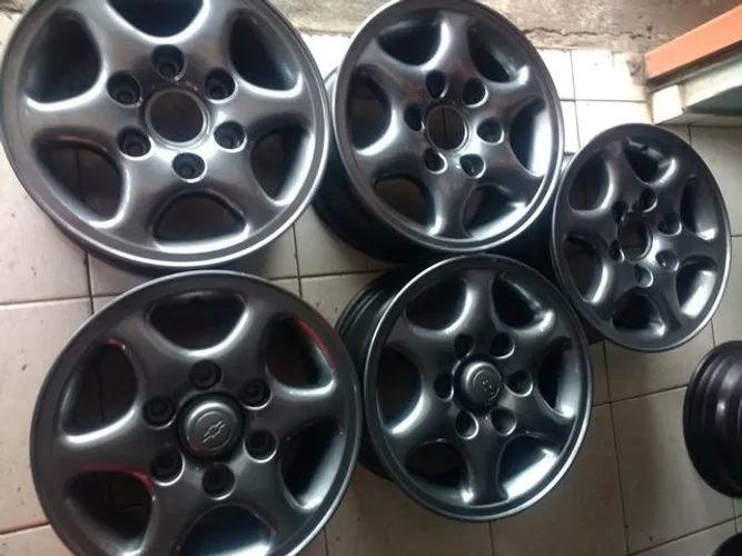 Jogo de roda aro 15 S10 blazer