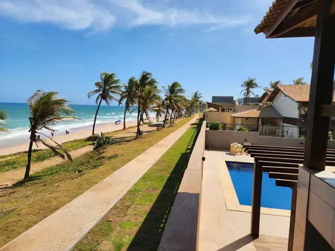 Casa village a beira mar na praia do flamengo. Pé na areia.