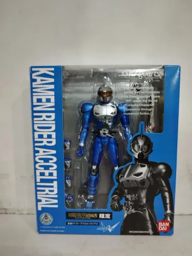 S.H. Figuarts Kamen Rider Accel Trial 