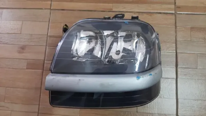 Farol Doblo 