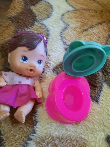 Boneca com seu piniquinho nova