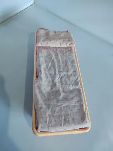 Cama da boneca Barbie 