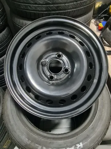 RODA ORIGINAL RENAULT ARO 15 NOVA 