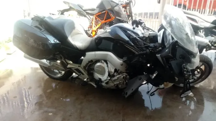 Sucata de moto para venda de peças BMW K1600 GTL 2016