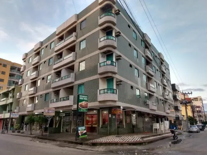 Apto quase beira mar, na altura do Quiosque 30, ao lado da Praça Dona Carmem.