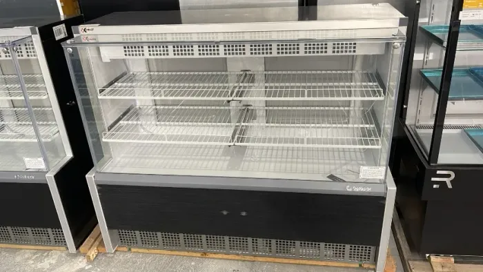 Vitrine linha Aurora refrigerada 1,40 m - Gelopar