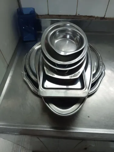Conjunto de travessas de inox 