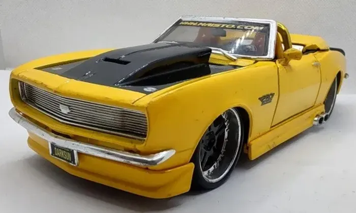 Miniatura Chevrolet Camaro SS 1968 Maisto 1/24