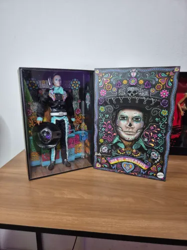 Boneco Ken Dia de Muertos Barbie signature