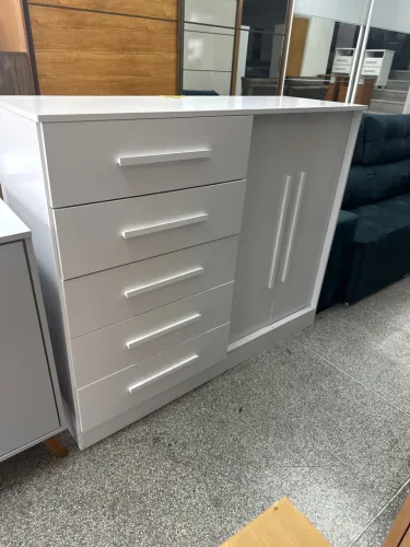 Cômoda Grande - Novo