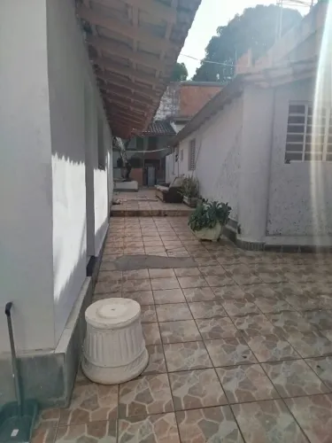 alugo casa centro mobiliado com 5 quartos