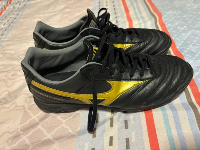 Chuteira Mizuno Morelia Pro society
