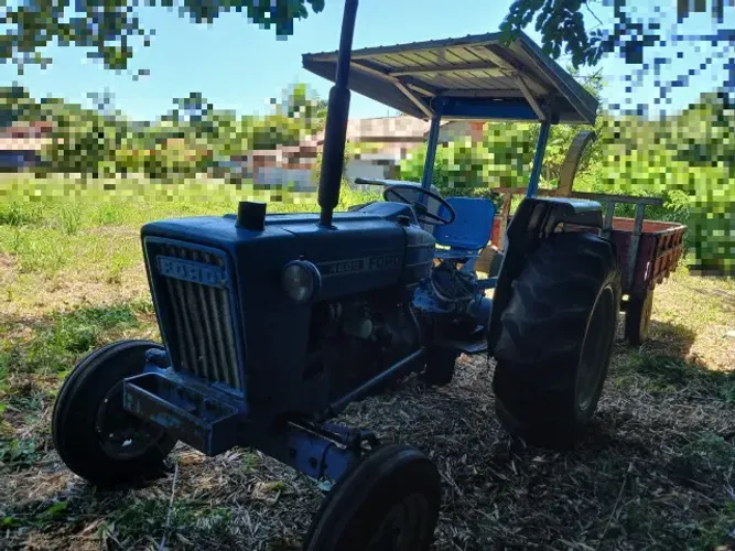 Trator Ford 4600 + carreta e picadeira