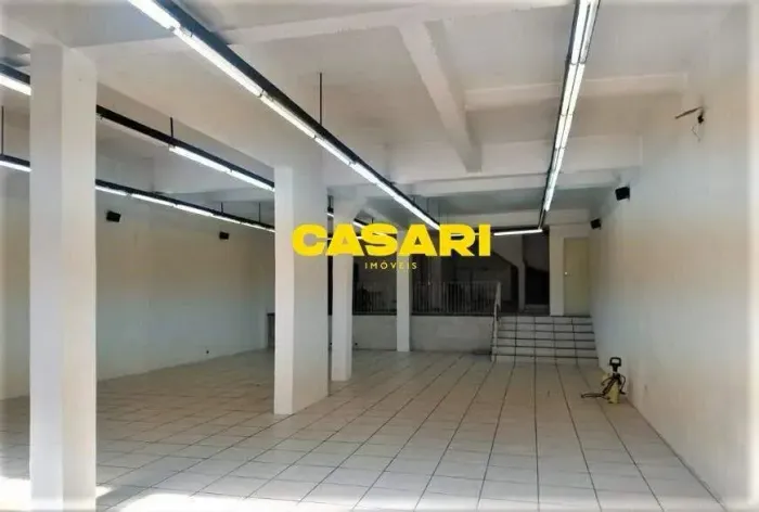 Salão para Alugar 780 m² Centro de Santo André/SP | Amplo Espaço Comercial