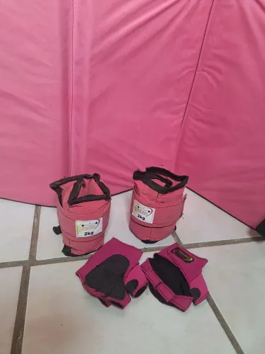 Kit para exercícios caneleira, luvas, colchonete