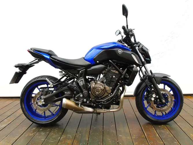 YAMAHA MT-07 ABS