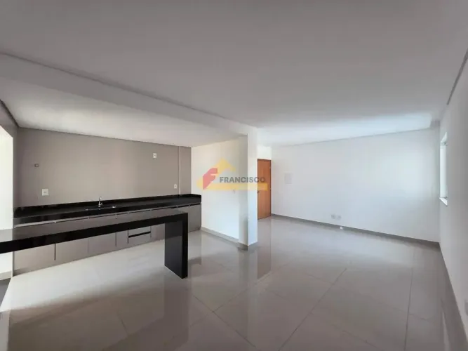 Apartamento à venda, 3 quartos, 1 suíte, 2 vagas, Bom Pastor - Divinópolis/MG