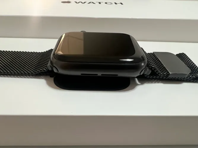Apple Watch SE 44mm