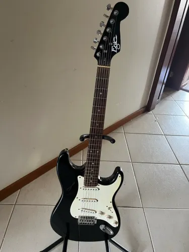 Guitarra Eagle