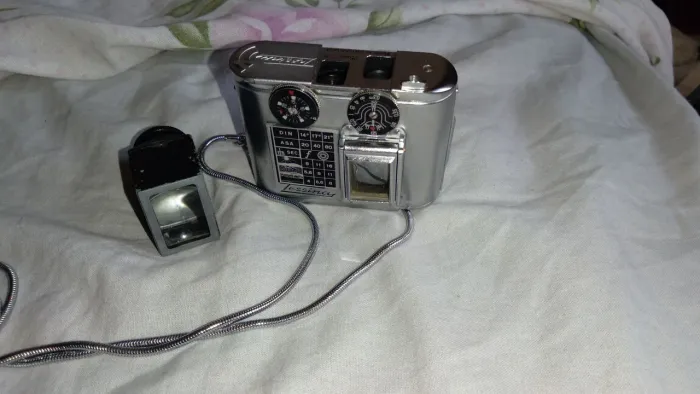 Máquina fotográfica tessina 35mm