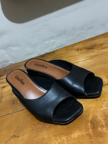 Tamanco Usaflex preto salto grosso