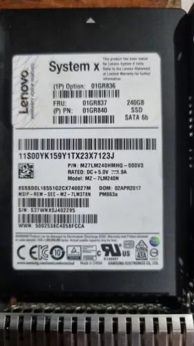 Ssd lenovo 240gb sata pn 01gr837