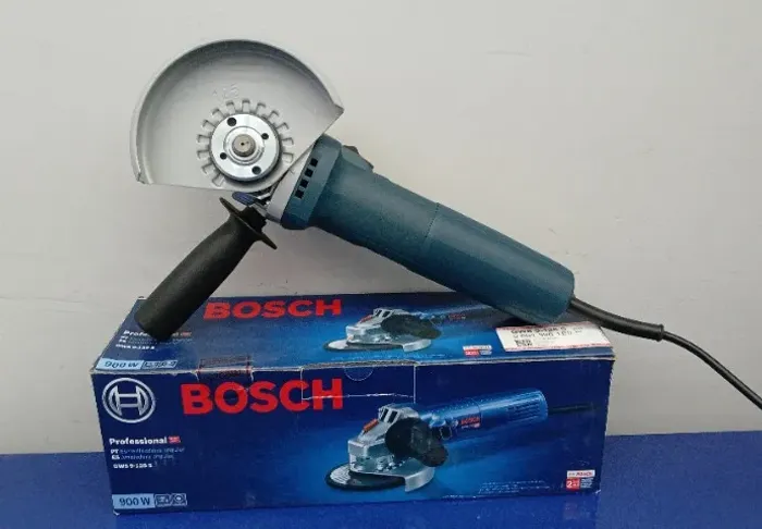 Esmerilhadeira 9-125s INDUSTRIAL 900w bosch c/ regulagem de velocidade - valor negociavel