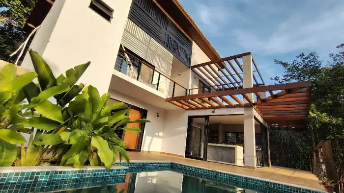 Super Casas com vista para Lagoa Árua - Praia do Forte e Reserva Sapiranga