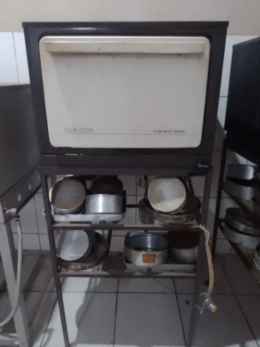 Forno a gás Dako couraçado e forno a gás Venâncio