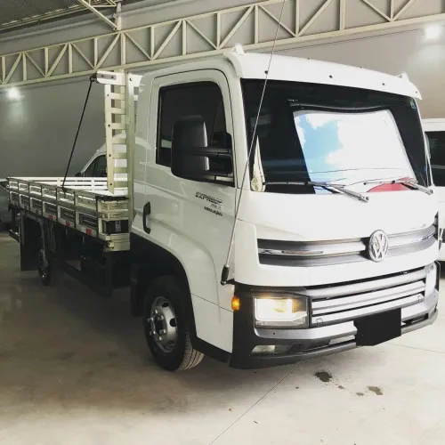 Delivery express carroceria ano 2018