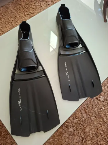 Nadadeira pé de Pato Nautika Coral (Novo) XL num.43/44 .