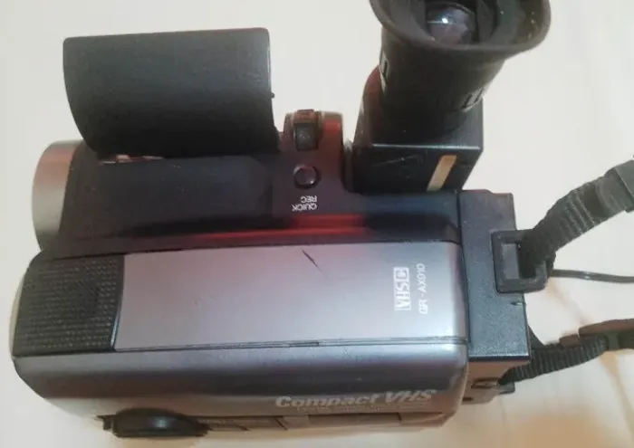 Filmadora Jvc Vhs-C Compacta Antiga Visor Color Funcionando sem bateria