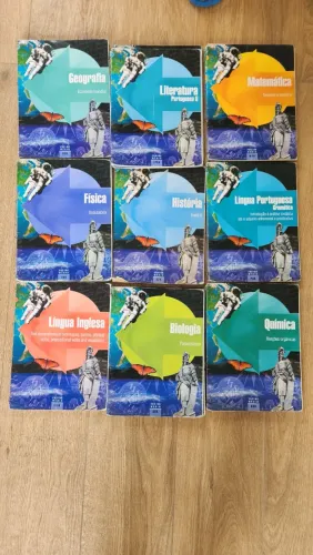 Coleção livros ensino médio positivo - vendo junto ou separado - em ótimo estado