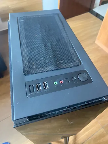 PC para Estudos - I3 2100, Gforce 8400gs, 4 gb RAM (Sem hd ou ssd)