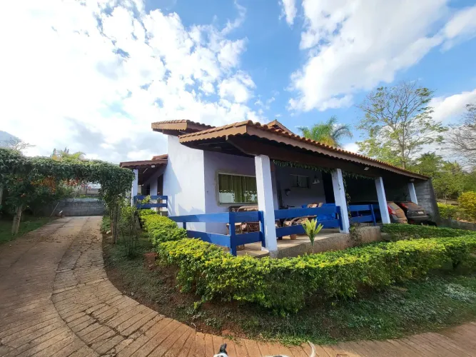 Chácara com piscina no Vale do Cachoeira  Piracaia/SP