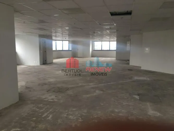 Sala para aluguel Edifício Business Center em São Paulo