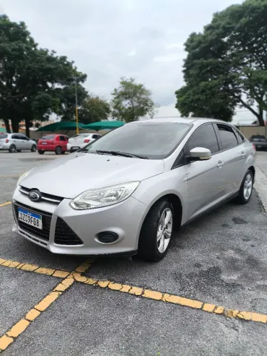 Ford Focus Sedan 1.6 16V Flex 4P Aut. 2014