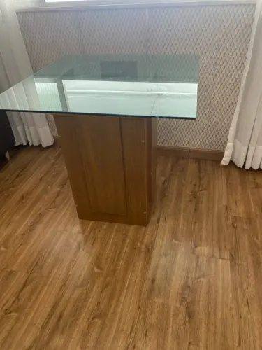 Mesa tampo de vidro